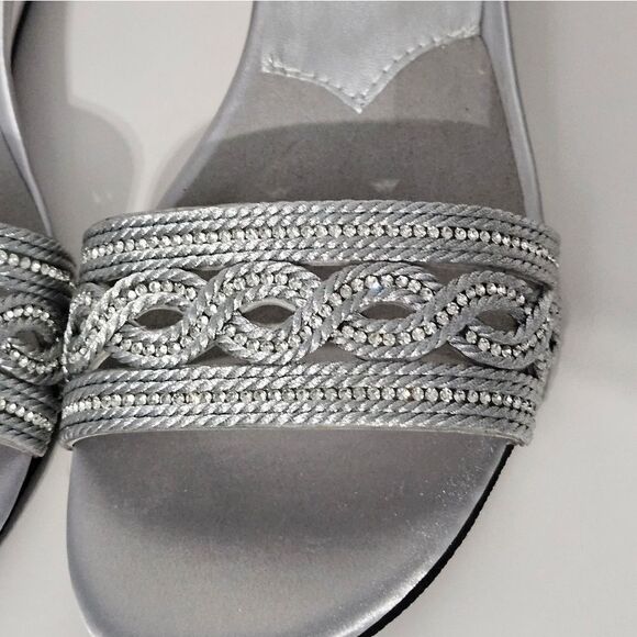 David Tate, Indigo sandals in beautiful silver. NIB-Size 7.5 - Picture 9 of 10